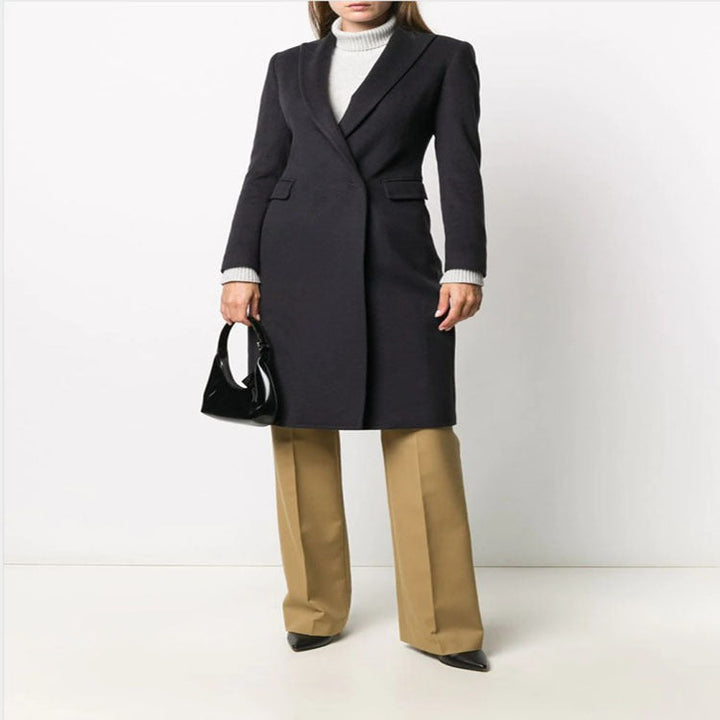 Dam Slim skräddad lång kappa med Shawl krage, figurnära seam guidance och dold knappslå