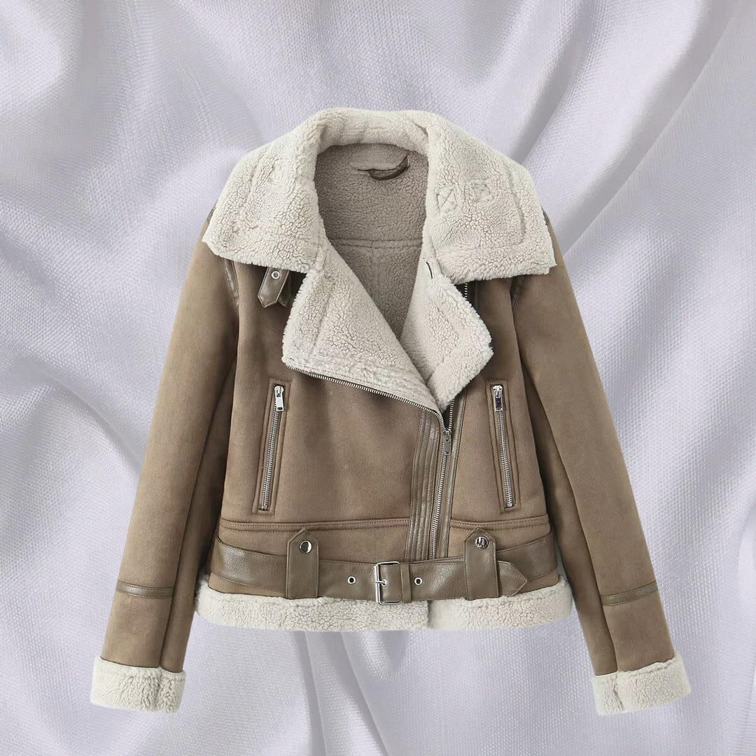Dam Kort Skärning Lambskin Imitation Biker Jacka med Asymmetric Dragkedja, Bälte och Teddy Foder