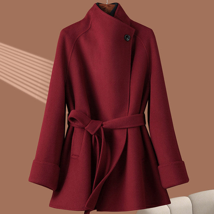 Dam elegant och klassisk trenchcoat