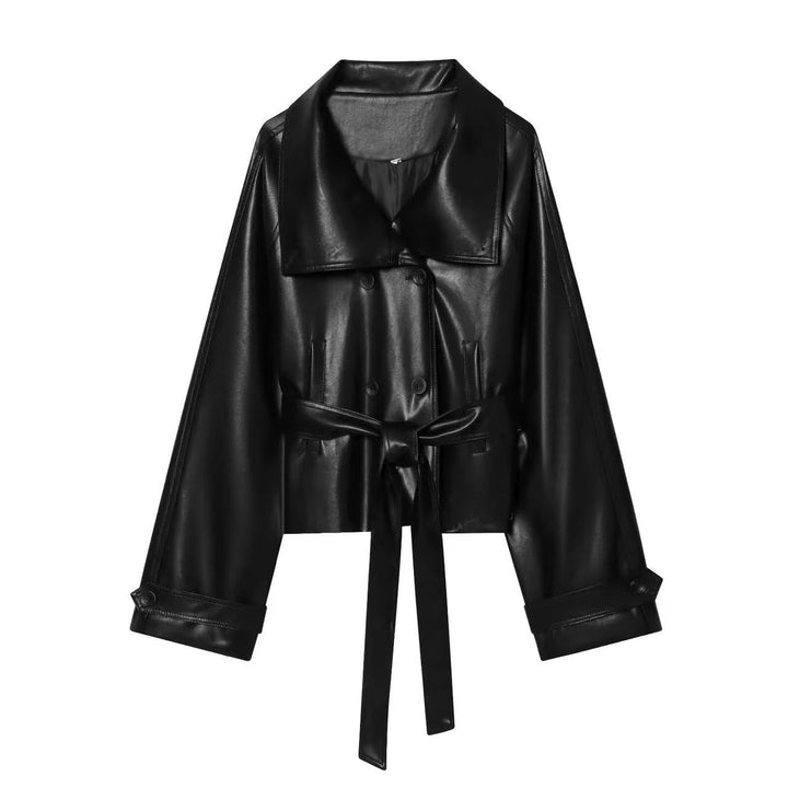 Dam Kort Faux Läder Trenchcoat i Boxig Skärning med Oversize Shawl Krage och Ties