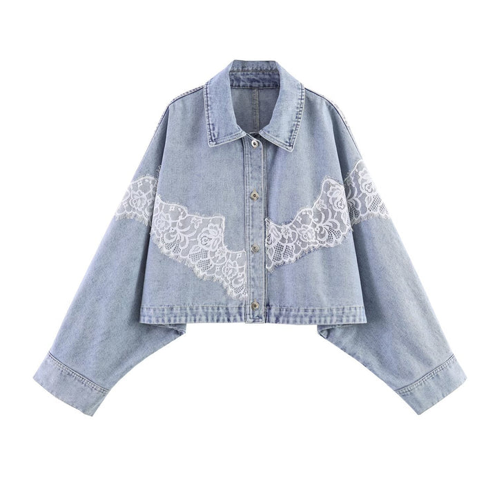 Dam Kort Skärning Denimjacka med Lace Appliqué och Oversize Kimono Ärmar