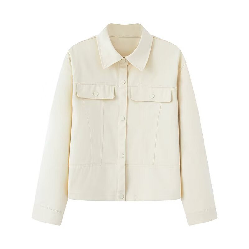 Dam Kort Skärning Boxig Overshirt Jacka i Vegan Läder Look med Lockfickor och Tryckknapp Knapp Stängning
