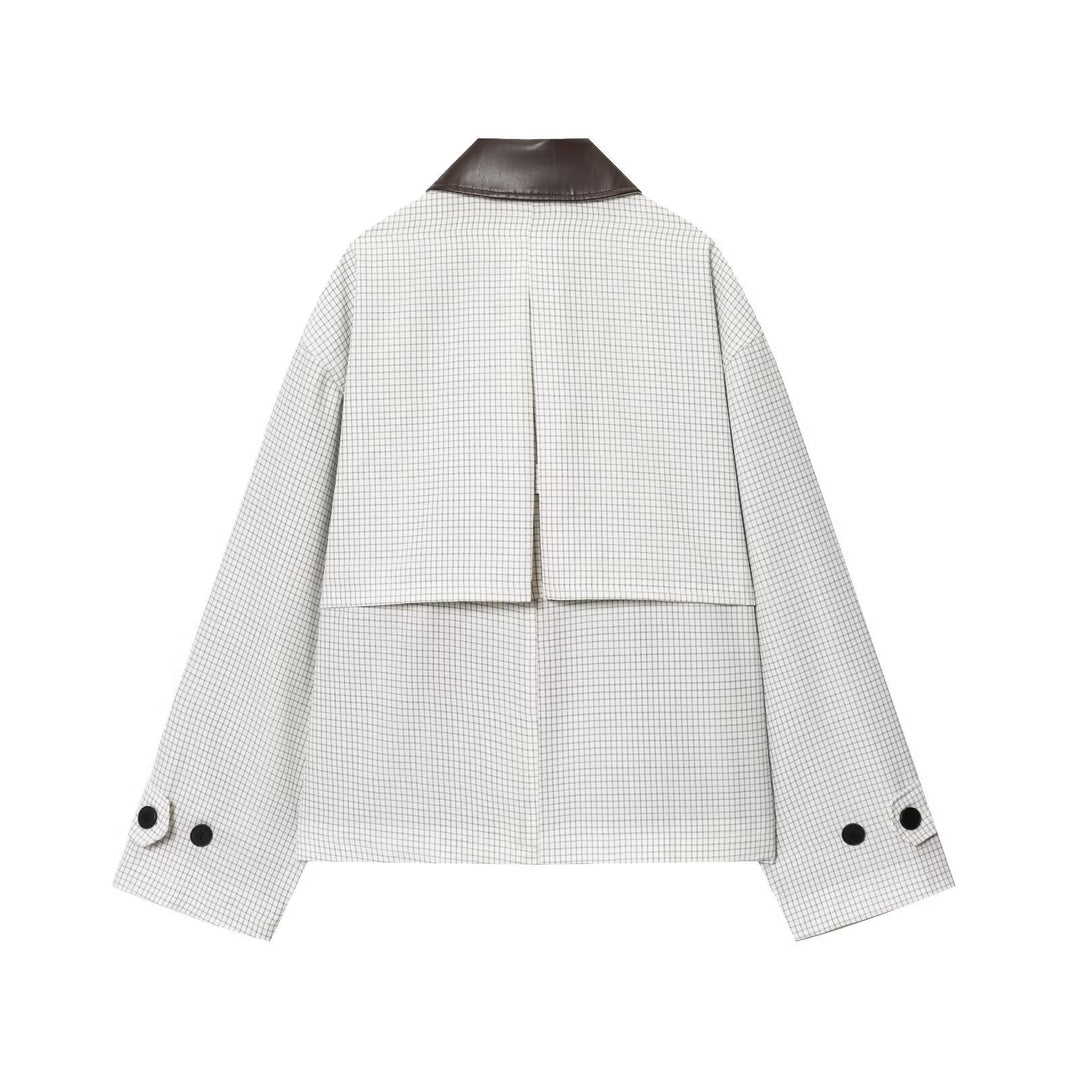 Dam 50+ Oversize Kort Blouson Jacka med Check Mönster och Contrast Krage