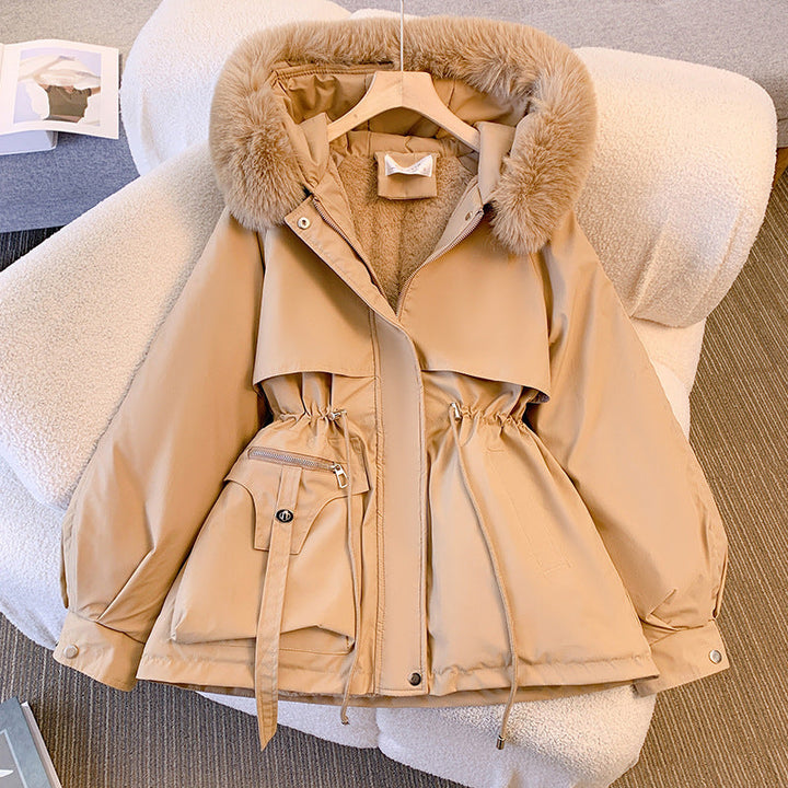Dam kort utility parka med dragsko midja, detachable faux fur krage, och asymmetrical fickor