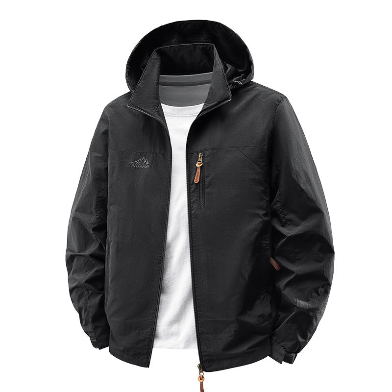 Men Packable Vind och Regnjacka med Perforated Huva Foder, Bröst Zip och Dragsko