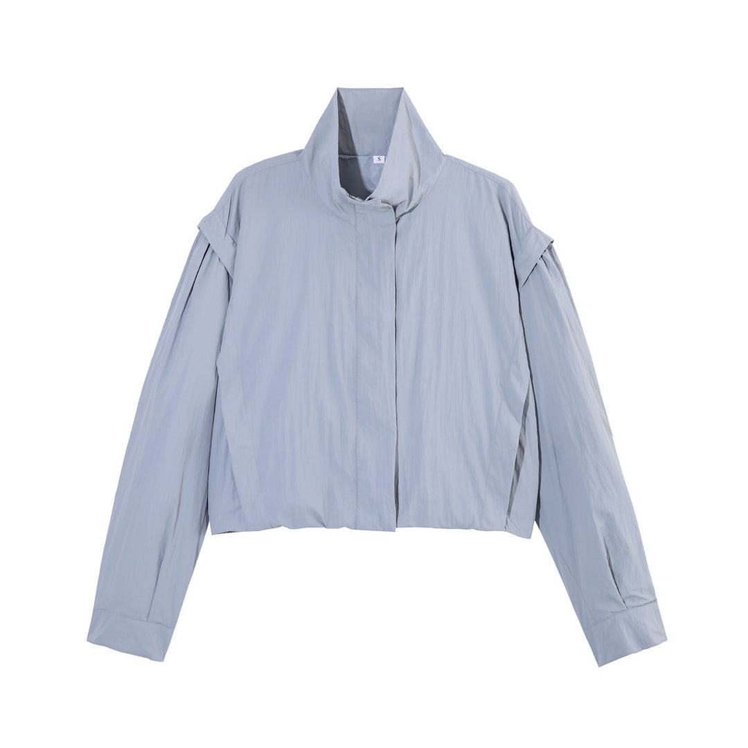 Dam kort jacka in blouson stil med ståkrage och gathered raglan ärmar