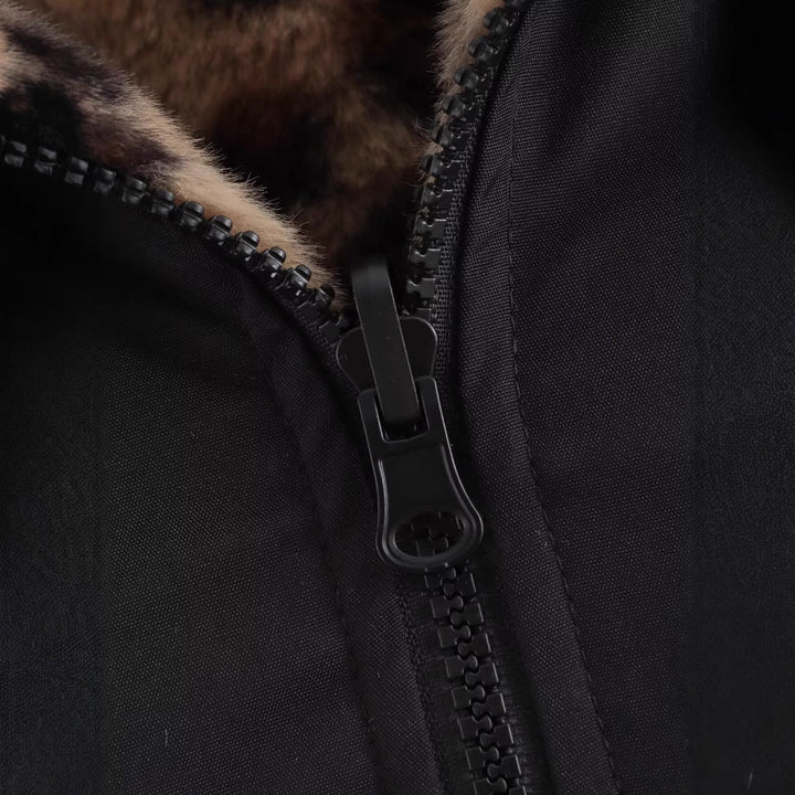 Dam Kort Boxig Jacka med Lined Faux Fur Krage och Elastic Nederkant