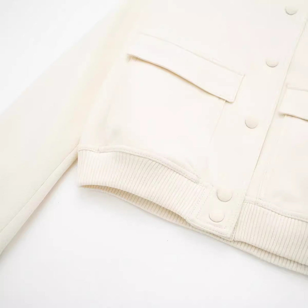 Dam Kort Boxig Blouson Jacka med Dold Tryckknapp Knappar, Lock Fickor och Ribbed Nederkant