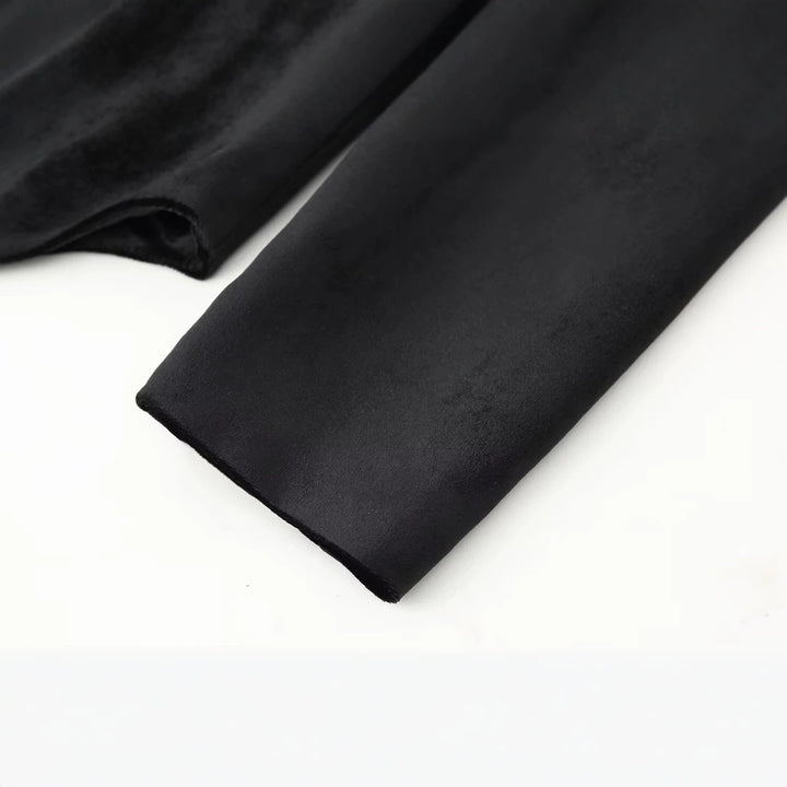 Dam Asymmetrisk Kort Jacka med Stå Krage, Drawstring Closures och Tassel Nederkant