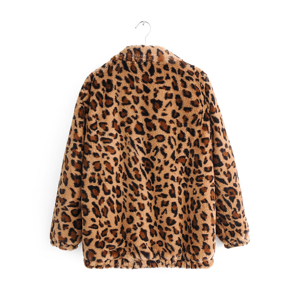 Dam faux fur jacka med leopard tryck, hel zip och elastic fåll