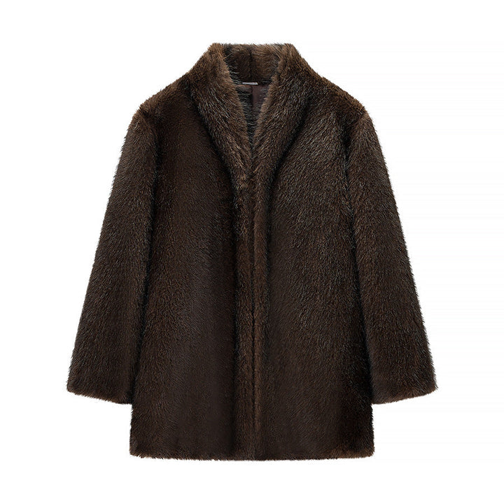 Dam kort fur kappa med kimono ärmar och ståkrage