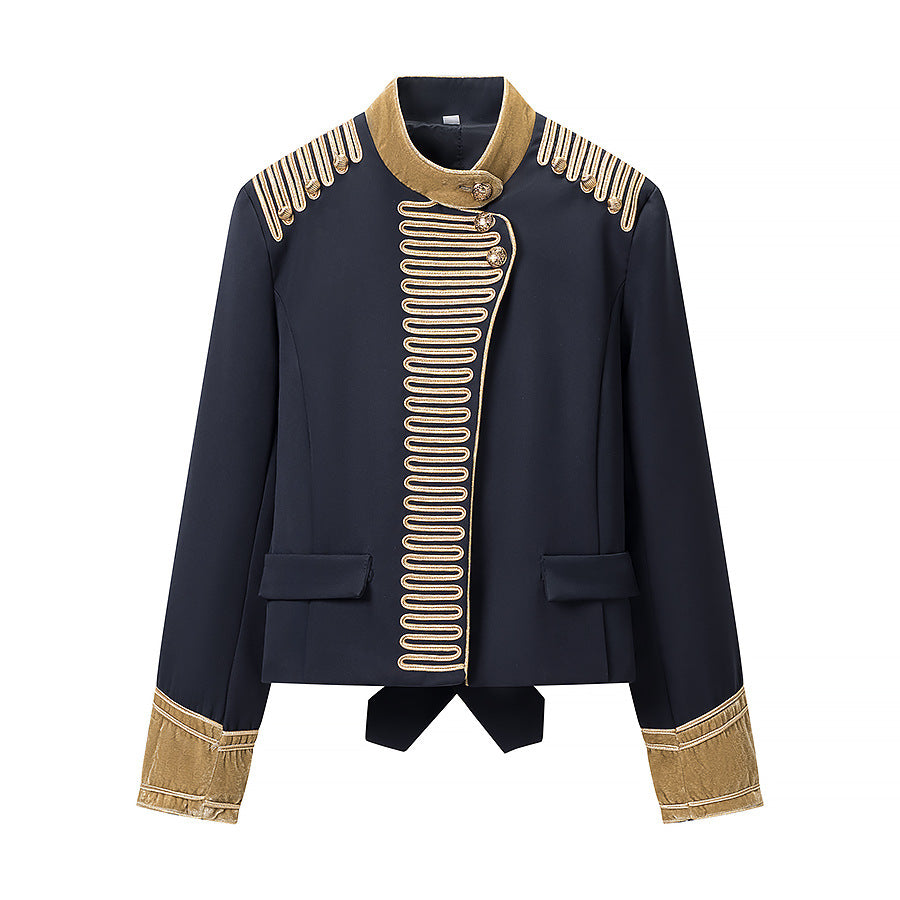 Dam Military-inspired kort Gala jacka med Gold Decoration