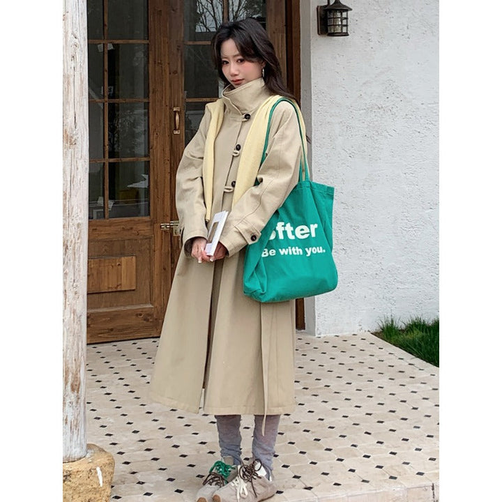 Dam längre trenchcoat med hög ståkrage och Raglan ärmar
