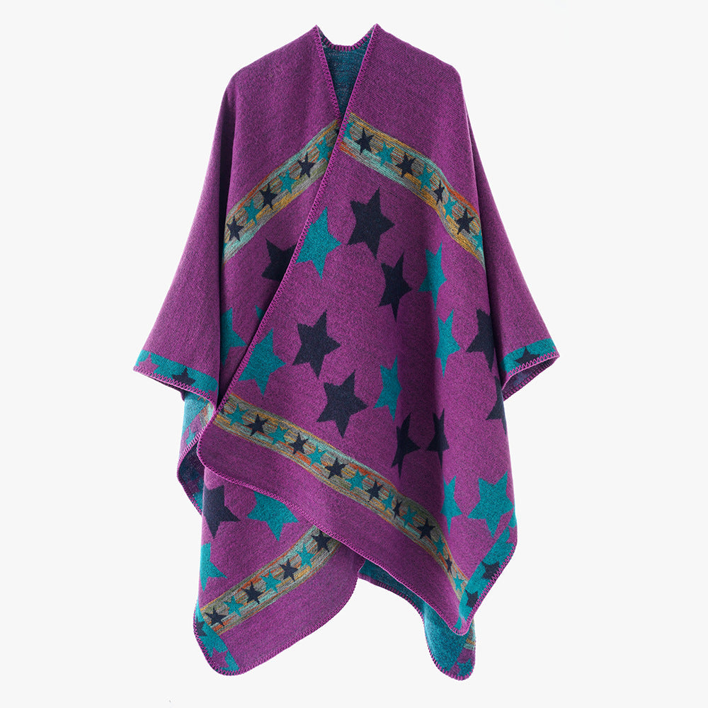 Dam Oversize capeponcho tillverkad av ullblandning med double-lagerplagg star jacquard och decorative overlock seam