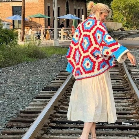Dam kviltad jacka in Patchwork design med Boxy oversize silhuett
