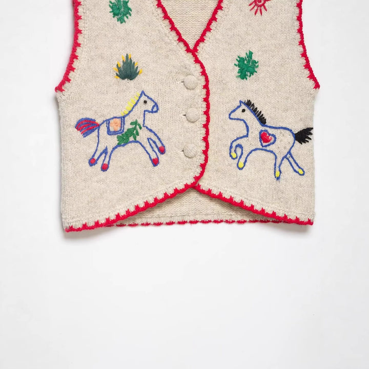 Dam embroidered ullblandning väst med horse motifs, crocheted edge och decorative knäppning