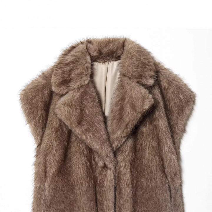 Dam Kort Faux Fur Väst med Voluminous Shawl Krage och Vadderad Foder
