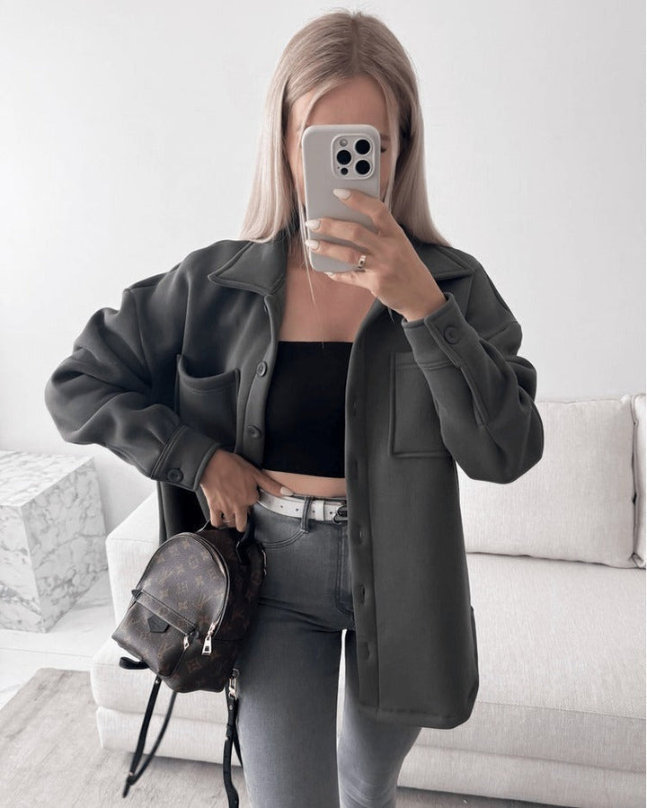 Dam oversize skjortjacka Shacket gjord mjuk ullblandning med patch bröstfickor