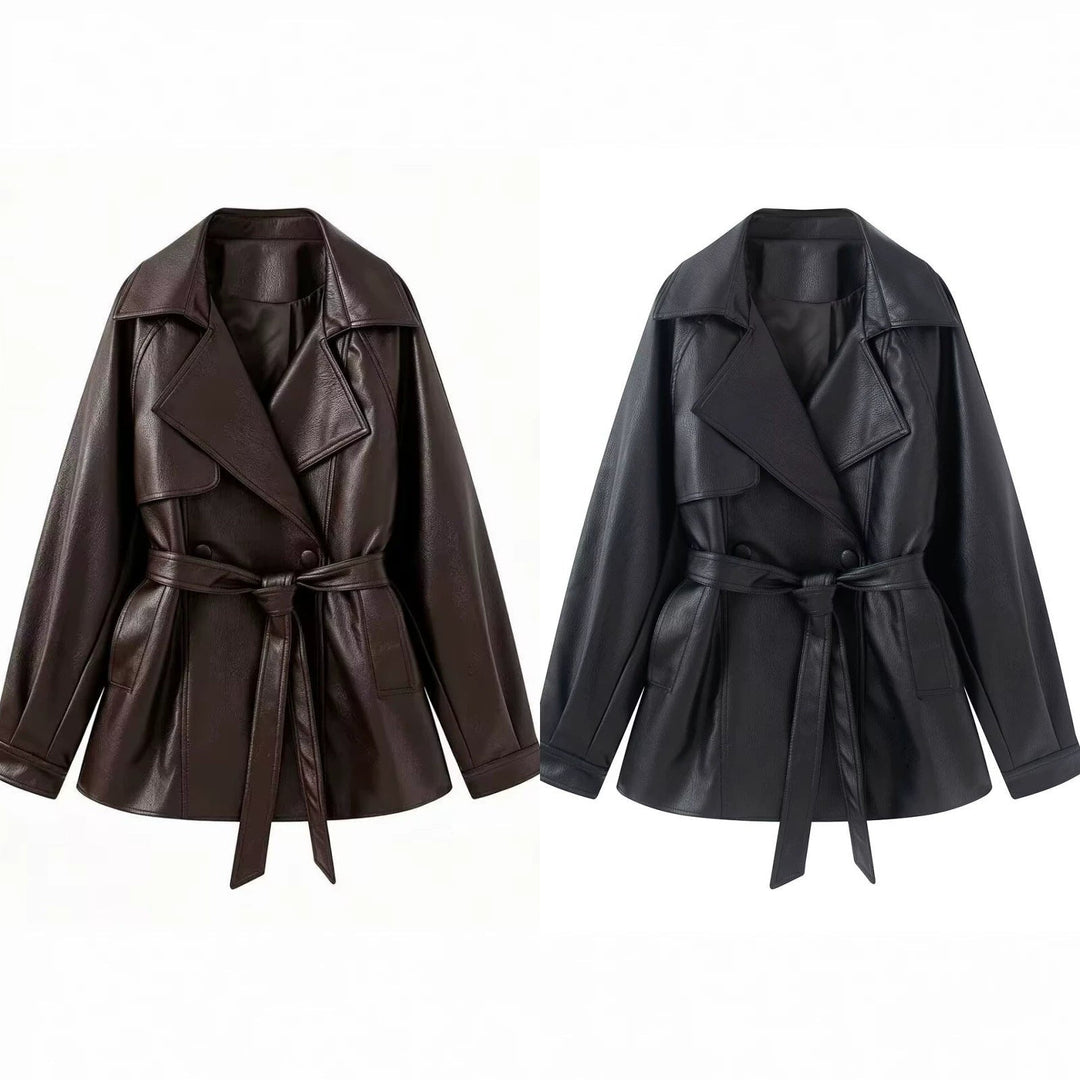 Dam Tailored Kort Trench i Konstläder med Tie Belt