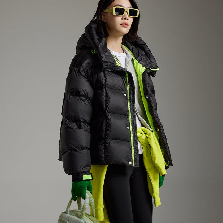 Dam kort Boxy kviltad jacka med oversize ärmar, hög Thermal krage och huva