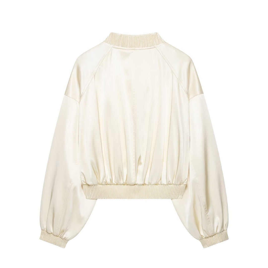 Dam Kort Satin Bomber med Oversize Balloon Ärmar och Ribbed Krage