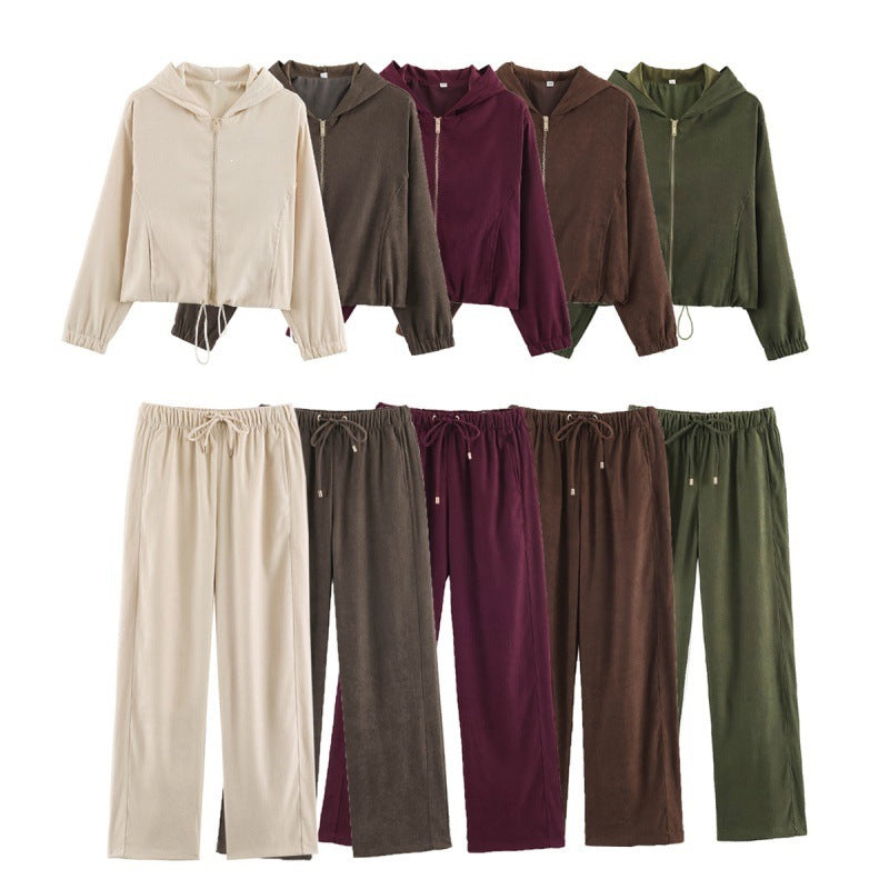 Dam kort jacka in velour look med huva, hellång dragkedja och fåll med dragsko