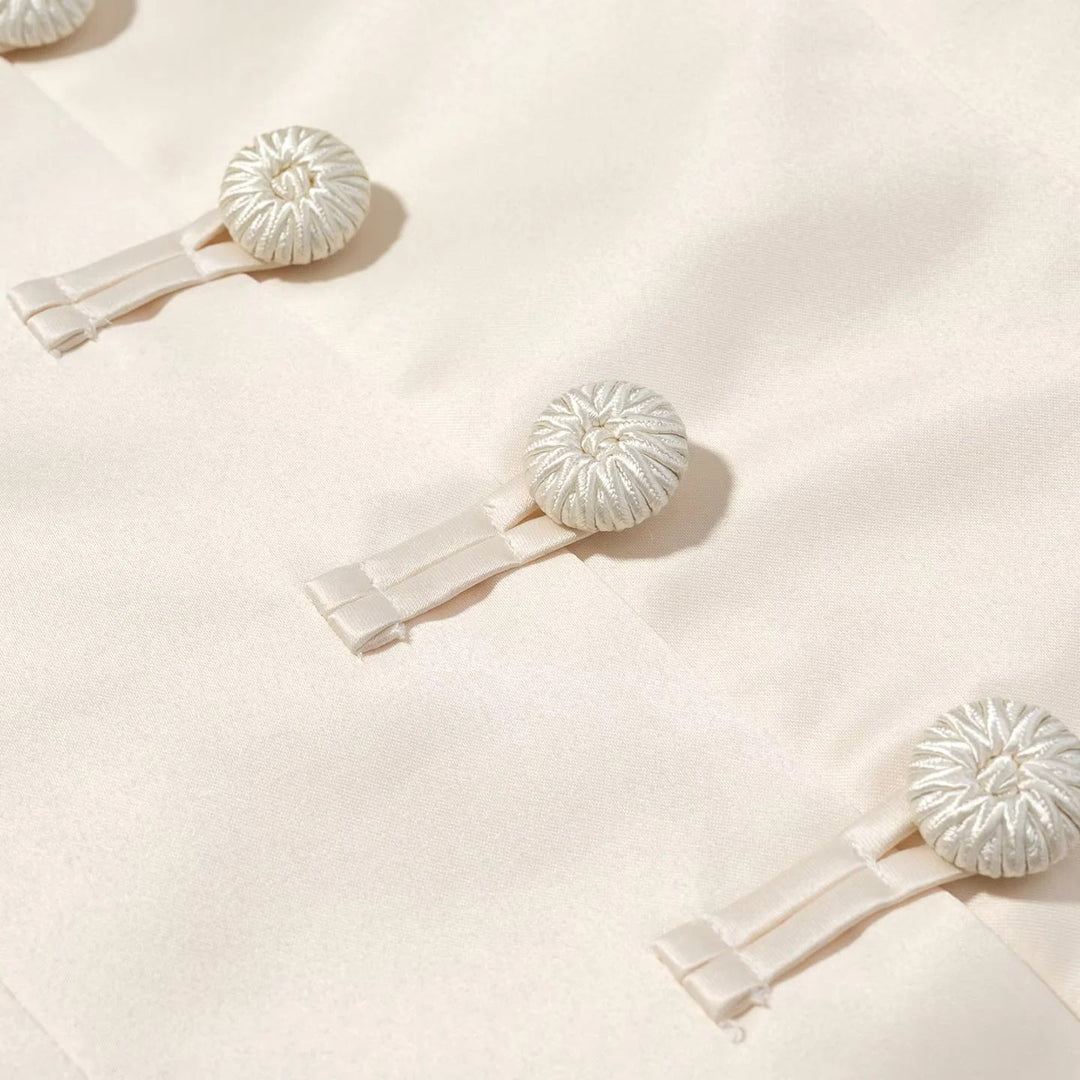 Dam figurnära stand krage jacka med decorative knot knappar