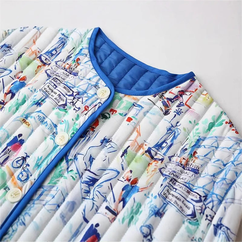 Dam quiltad jacka i overshirt look med colorful city tryck, kontrast piping, och patch framfickor