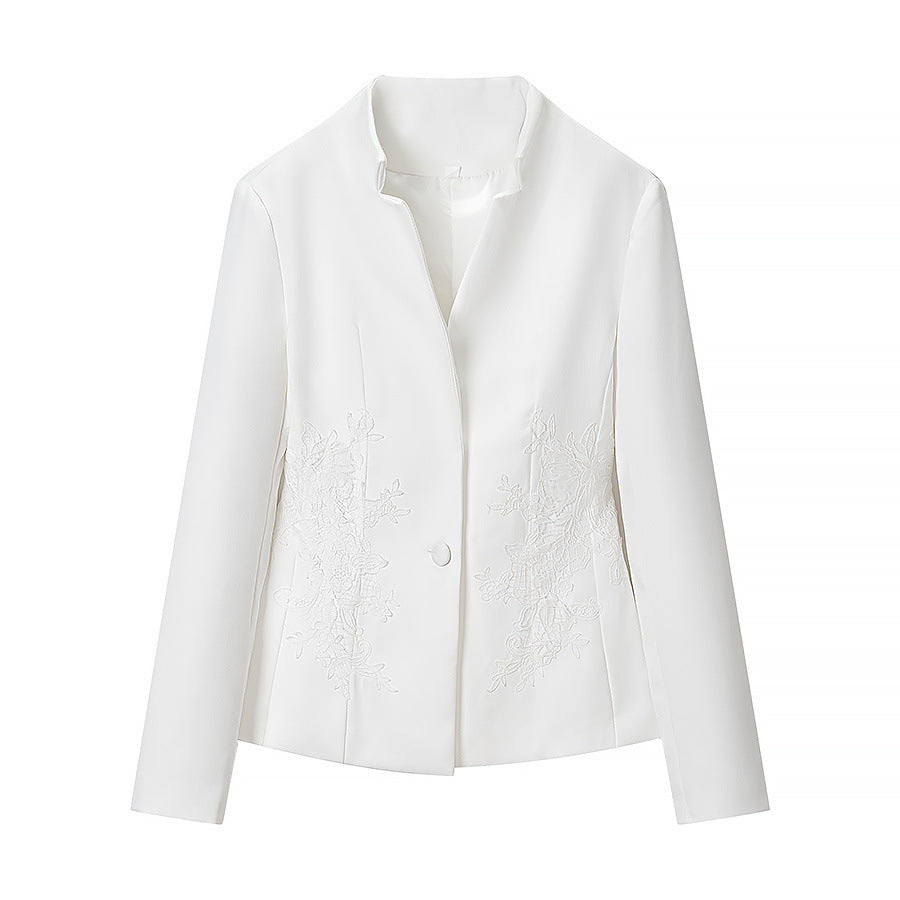 Dam Tailored Kort Jacka med Stå Krage och Blommig Embroidery