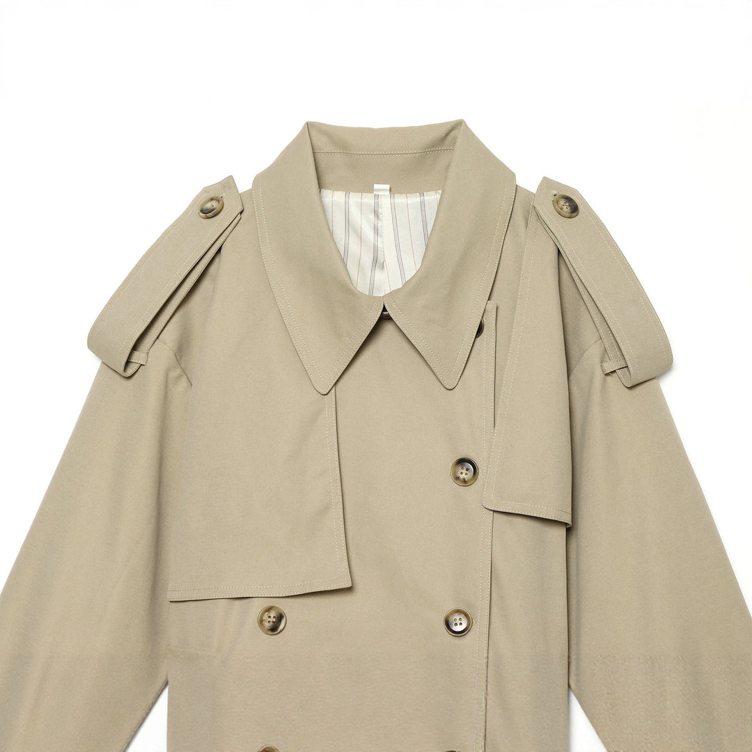 Dam kort-skärning cape trenchcoat med double-breasted knäppning och midjebälte