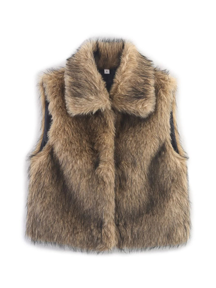 Dam mysig faux fur väst med bred krage, vadderad foder, och Feminin tailoring