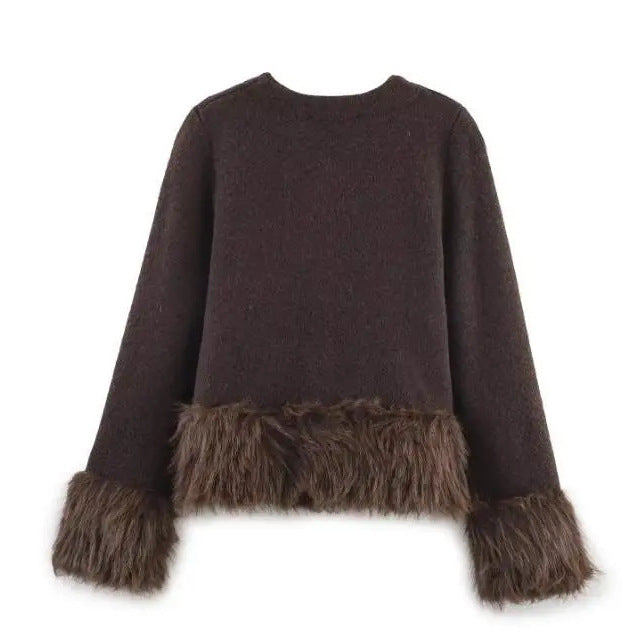 Dam kort ulljacka med fluffy faux fur kant at Den fåll och ärmar