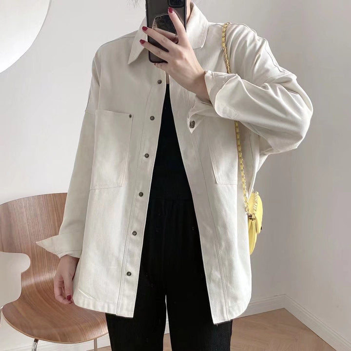Dam Oversize Jeans Skjortjacka med Patch Fickor och Rounded Nederkant