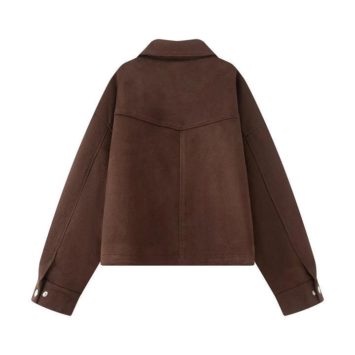 Dam boxy kort utility jacka med stor flap fickor, snap knäppning, och drop axel