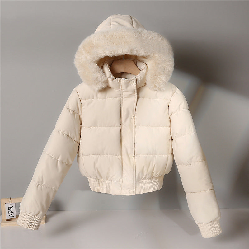 Dam nan kort skärning thermal kviltad jacka med removable faux fur huva och ribbed muddar