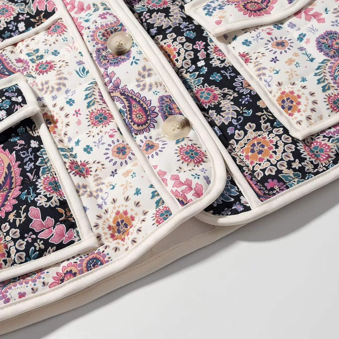 Dam quiltad patchwork quiltad jacka i paisley tryck med kontrast piping och stor flap fickor