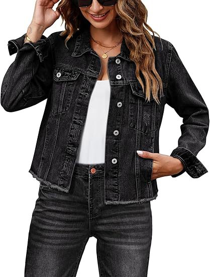 Dam kort skärning denimjacka med Frayed fåll och bröstfickor