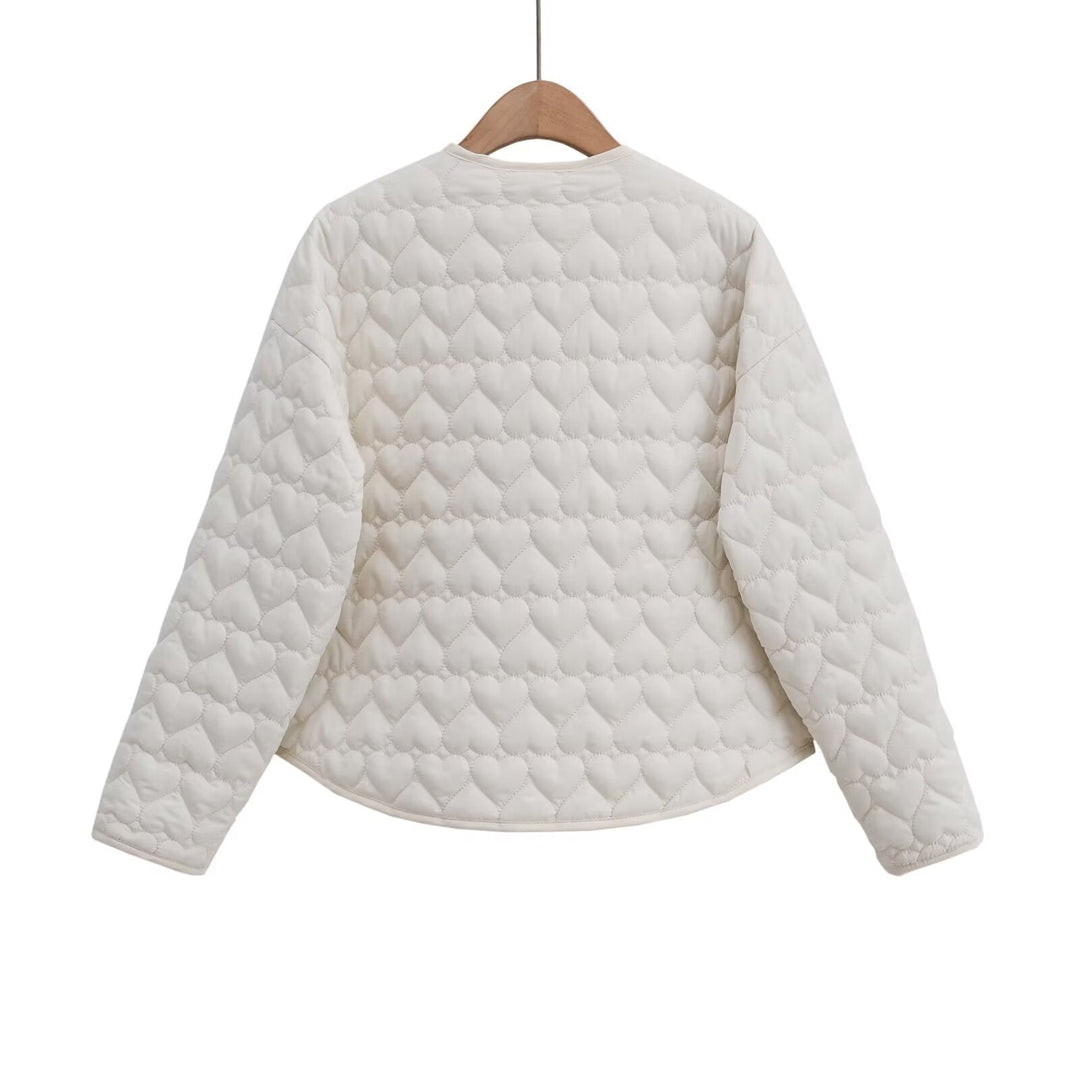 Dam 100+ Quiltad Kort Jacka med Heart Quilting, Round Neckline och Tryckknapp Knappar