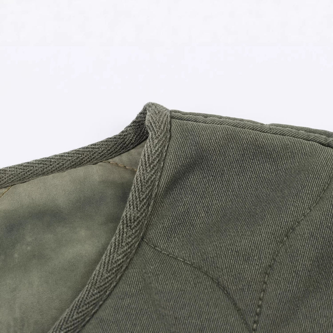 Dam Kort Quiltad Jacka med Round Neck, Two-Way Dragkedja och Knapp Knäppning