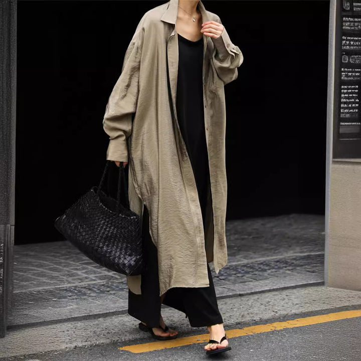 Dam lång Satin Effect Duster med Stand krage, oversized skärning och Deep Side Slits