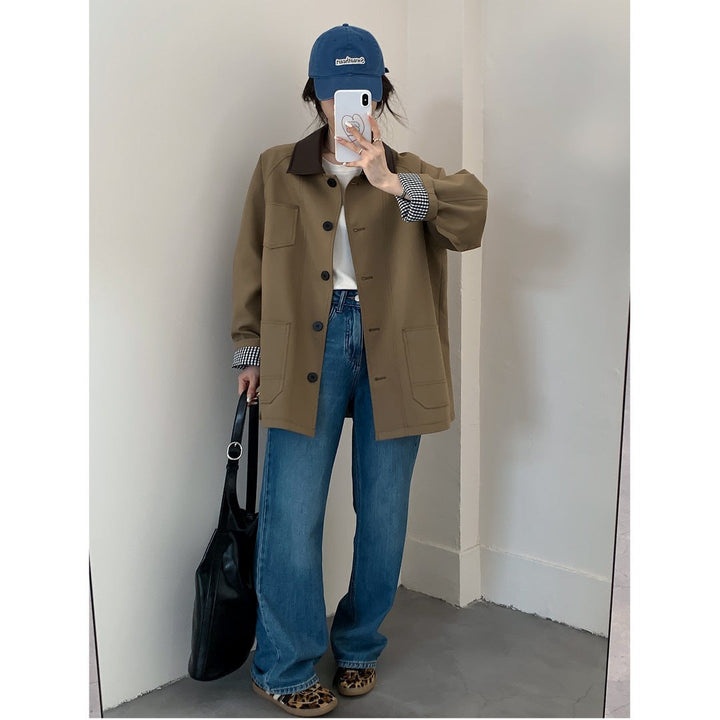 Dam oversize kort jacka in trench stil med läder-look krage och Checked muddar