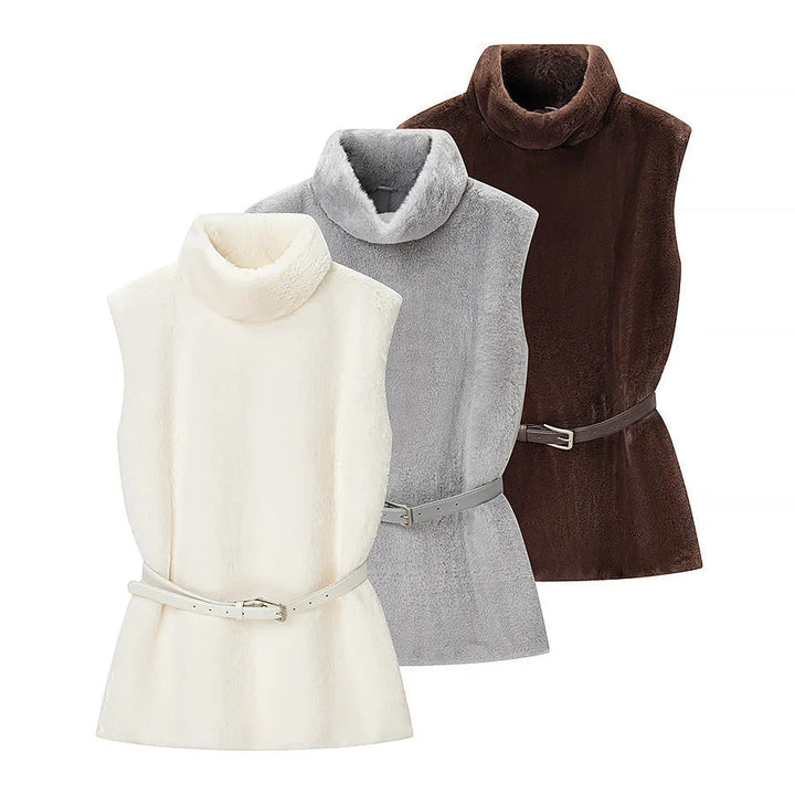 Dam sleeveless faux fur väst med high turtleneck och figursydd läder bälte