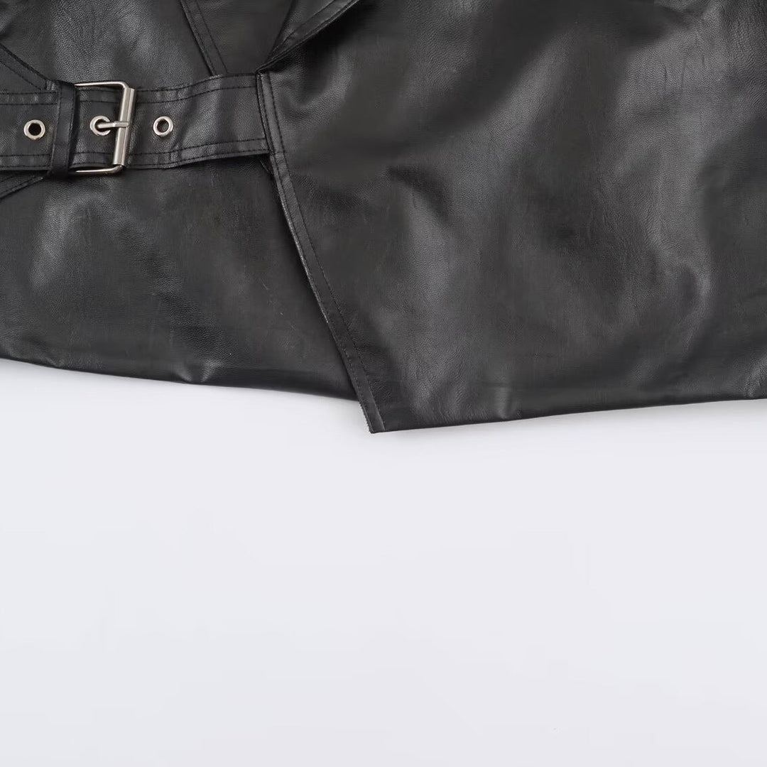Dam Kort Oversized Konstläder Jacka med Bred Sjalrakrage och Bälte