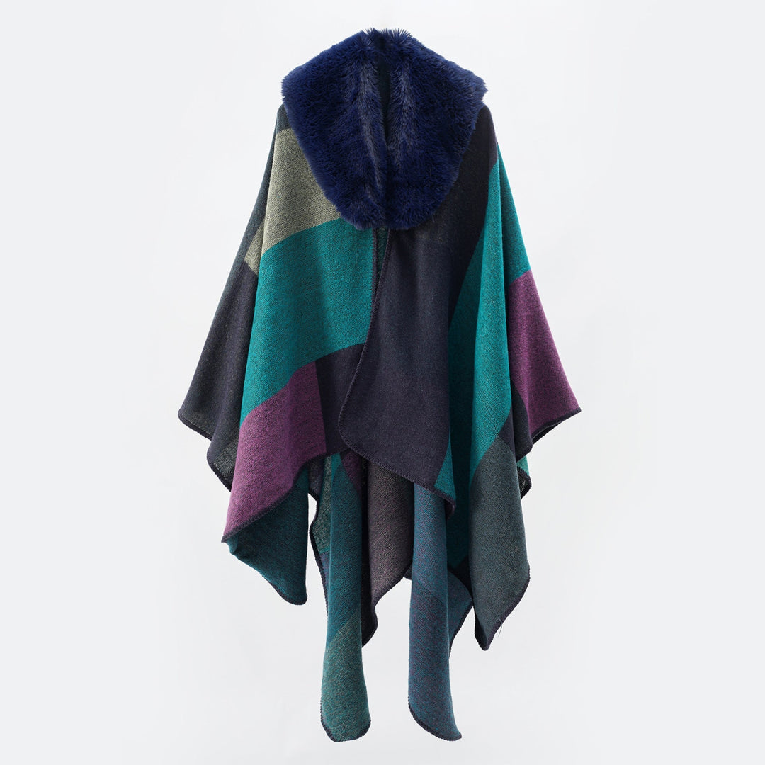 Dam Oversize capeponcho med fuskpälskrage och colorblock Jacquard