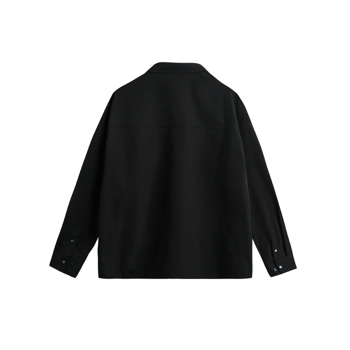 Unisex Overshirt Jacka i Utility Stil med Tryckknappsslå och Carabiner Detail