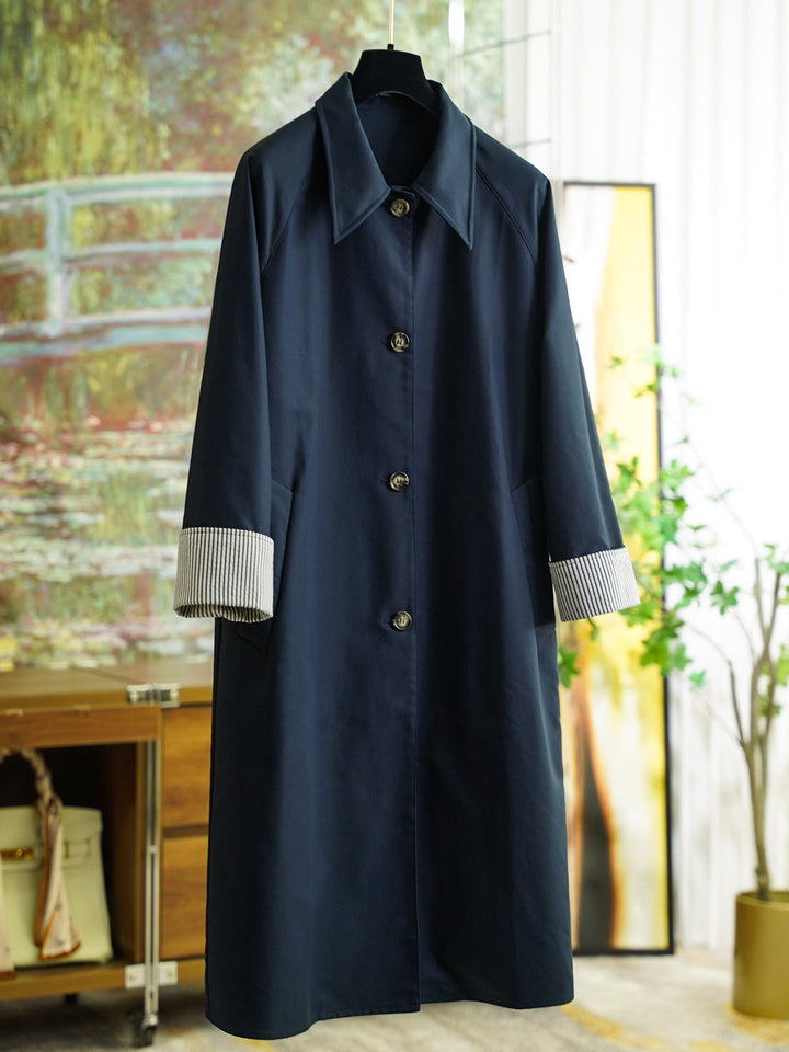 Dam elegant trenchcoat med kontrast detaljer