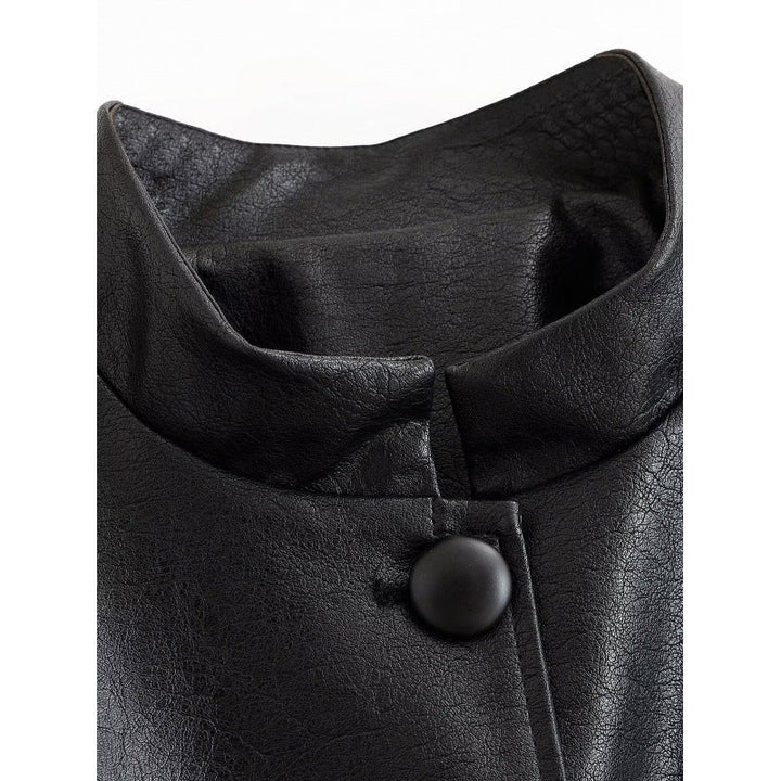 Dam Tailored Utilityjacka Tillverkad av Konstläder med Stå Krage, Patch Chest Fickor och Tie Belt