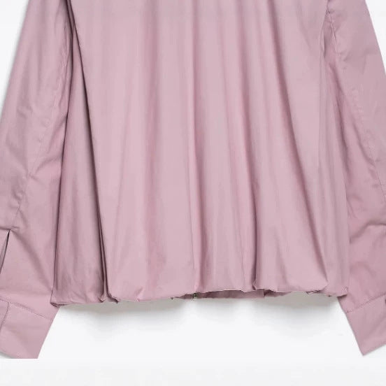 Dam Kort Blouson med Hög Roll Neck och Extra Lång Muddar