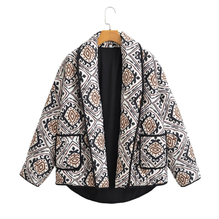 Dam kviltad Kimono jacka med midjebälte och Ethno mönster