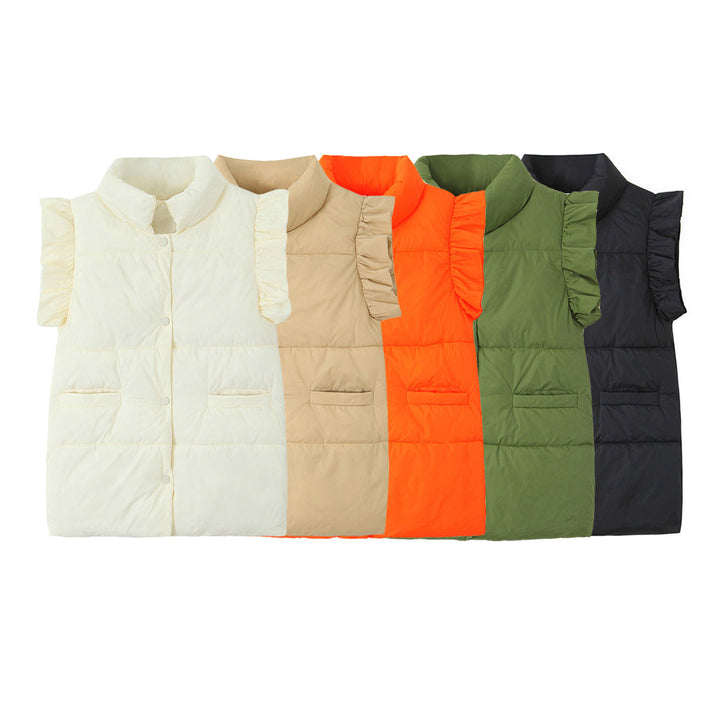 Dam sleeveless quiltad väst med ruffled ärmar, ståkrage, och concealed snap knappar